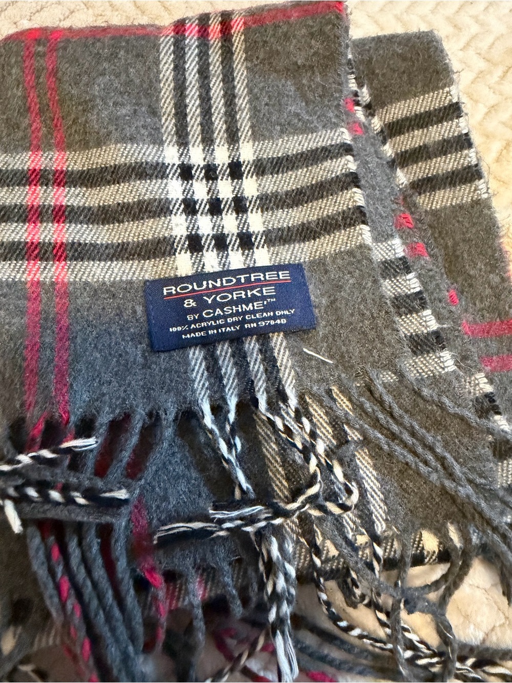 Roundtree & Yorke Gray Plaid Scarf with Pink Accent